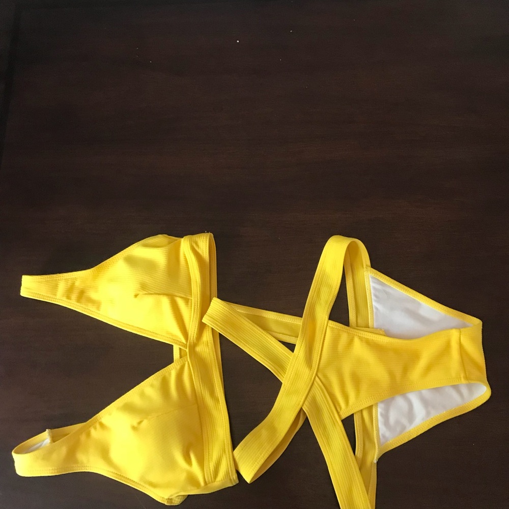 Bikini never wear before